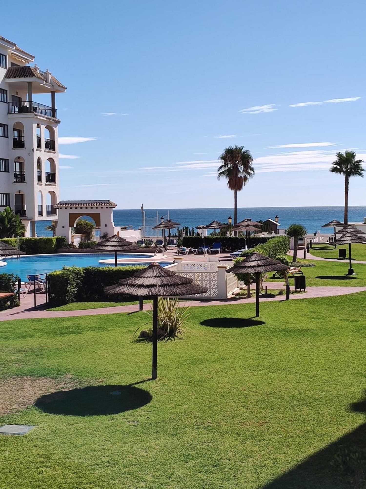 Duquesa 5210 Beach Side Paradise Castillo de Sabinillas 외부 사진